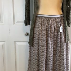 NWT Beige / White Maxi Skirt